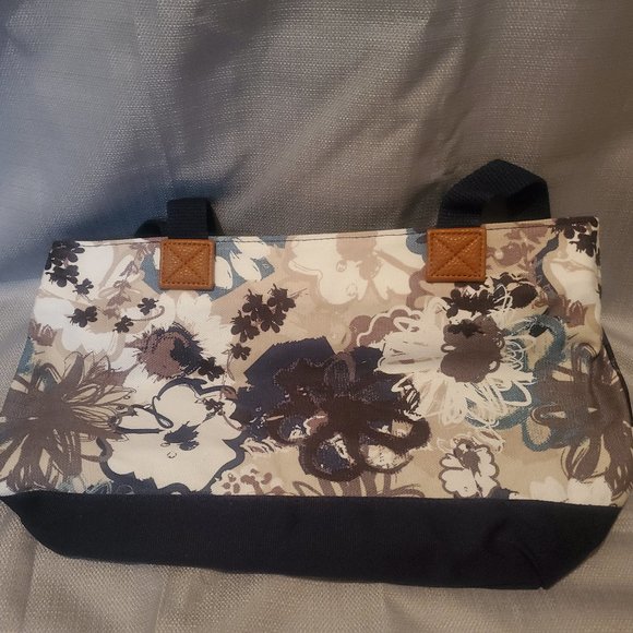thirty-one Handbags - 31 Demi Day Bag in Brushed Bloom